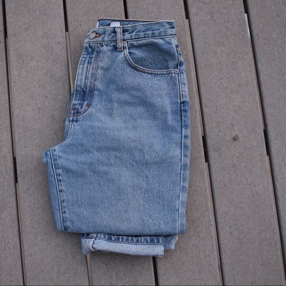 High waisted Calvin Klein mom jeans - Picture 3 of 3